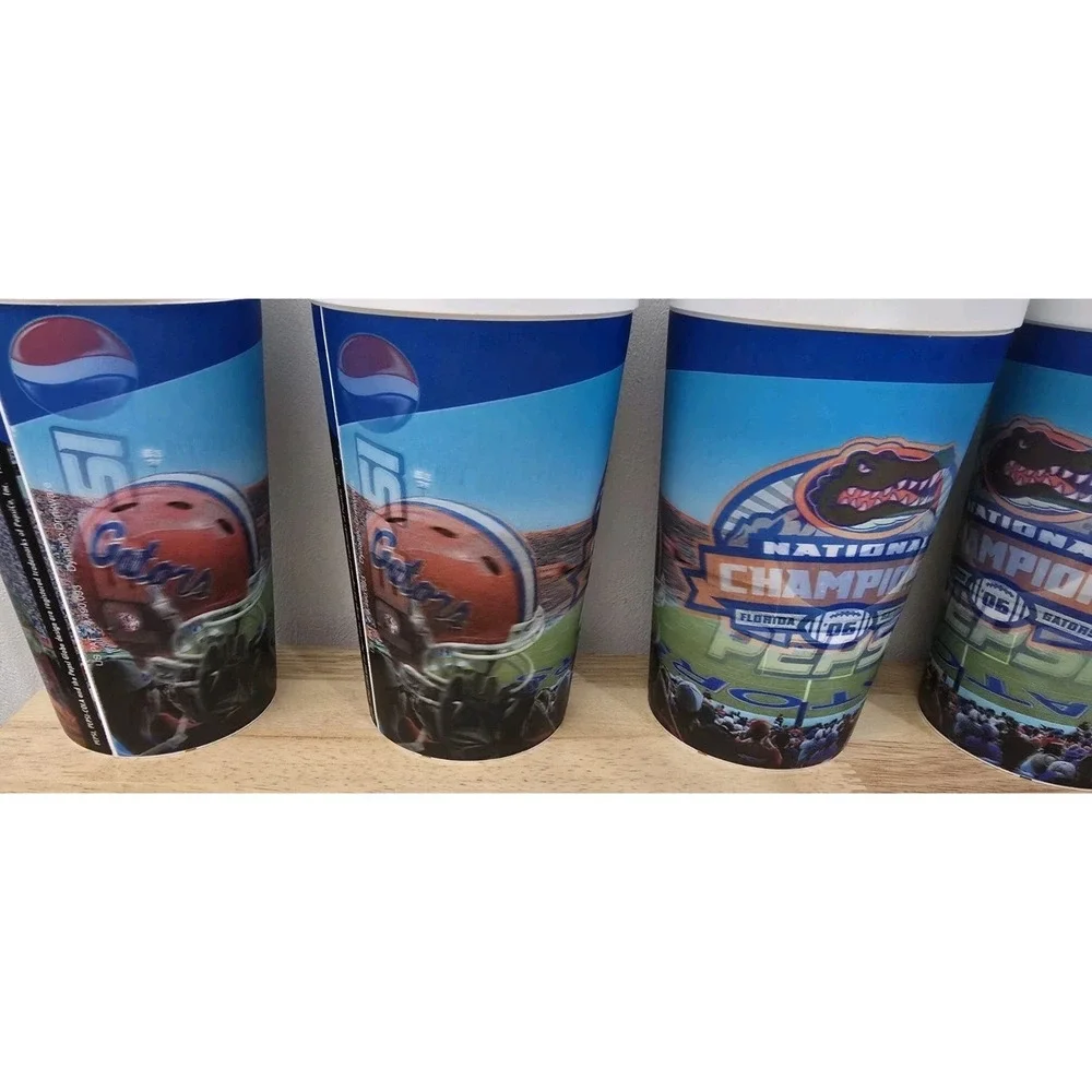 Lot of 10 Vntg Florida Gators Pepsi Holographic Stadium Cups 2006 National Champ